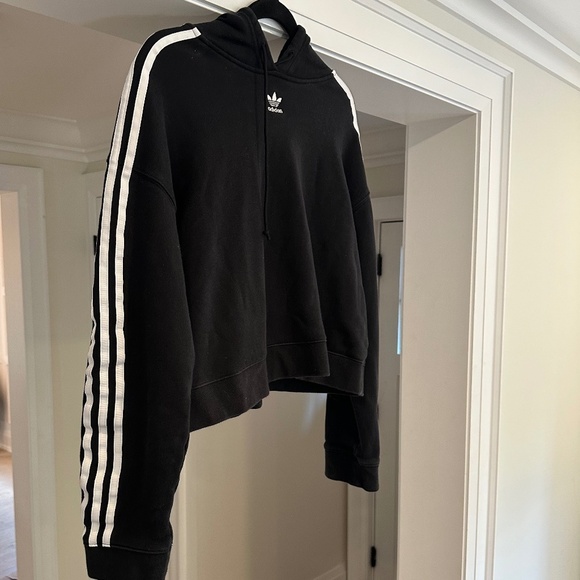 ADIDAS Cropped Black with the Three Stripes Sweatshirt - Size L - Picture 5 of 12